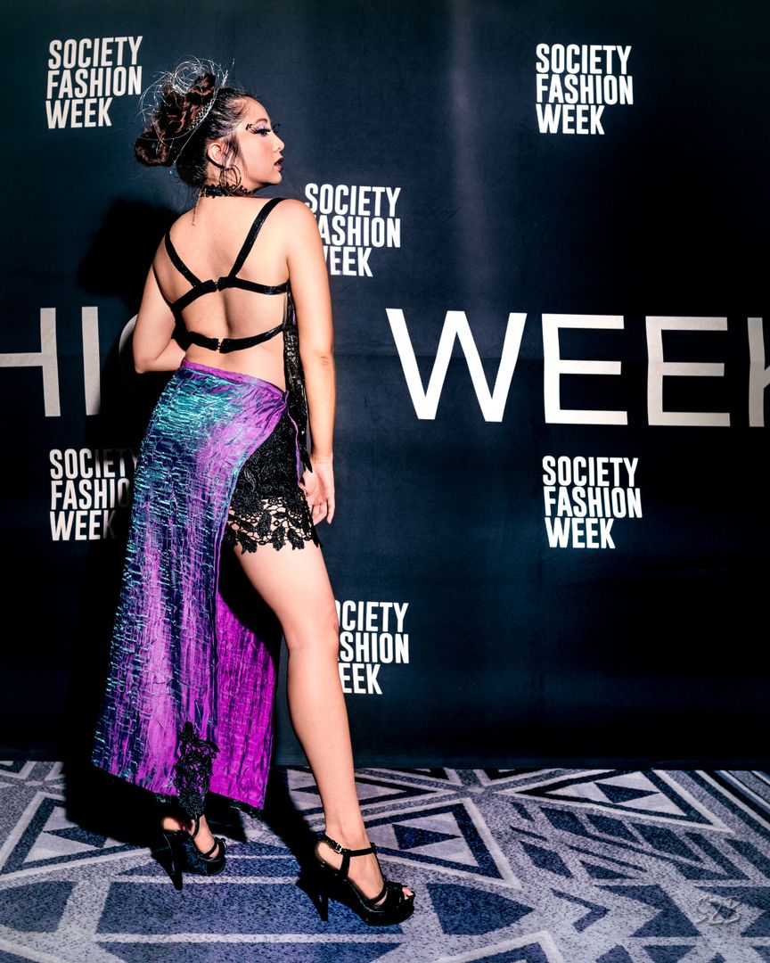 Time for the show.... #LAFW #RunwayModel 