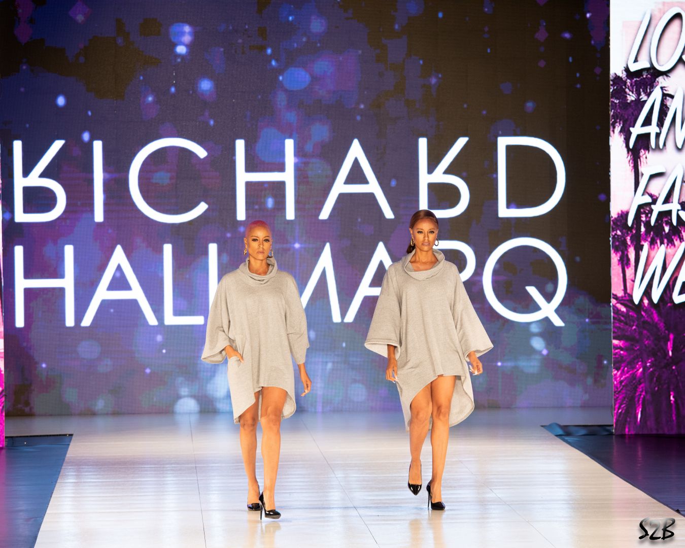 Double Trouble on the Runway.... #LAFW #RunwayModels #Twins