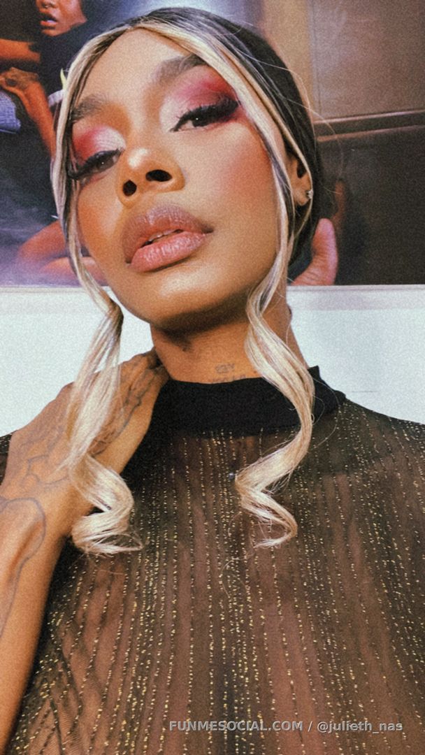 My body feel ready 🤎🥂