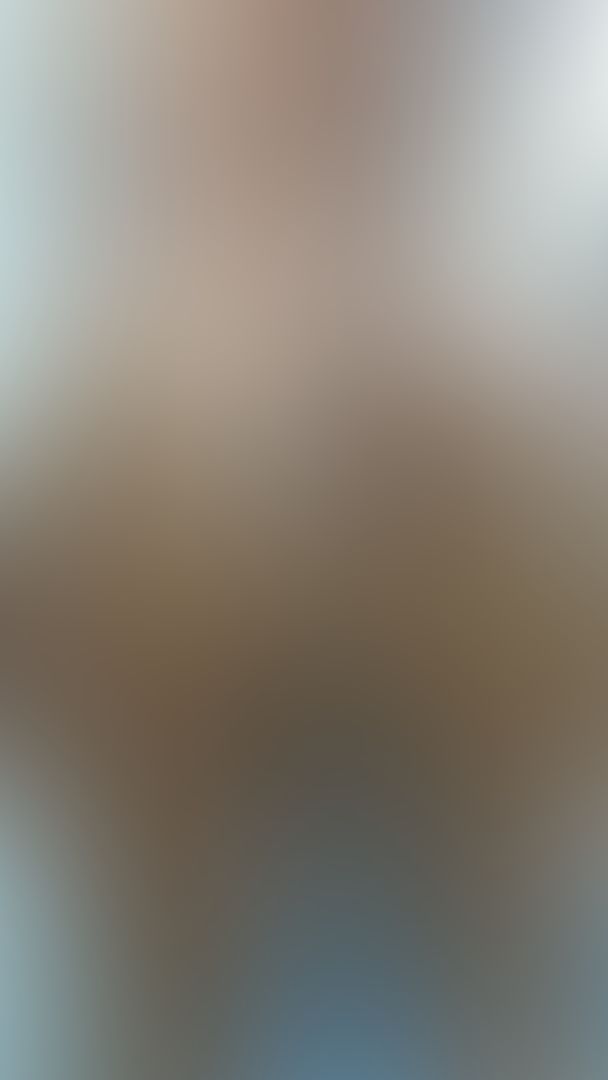 Baby you want to see my ass in the shower ?!