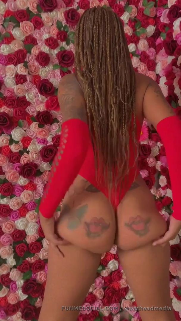 All new free videos and full uncut videos on the website now , go look on ( Wetheadmedia.net) now