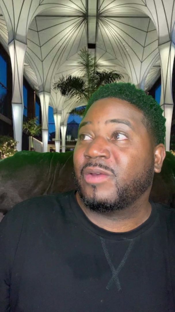 Bernie Mac’s Reaction to moving food on dinner plate 